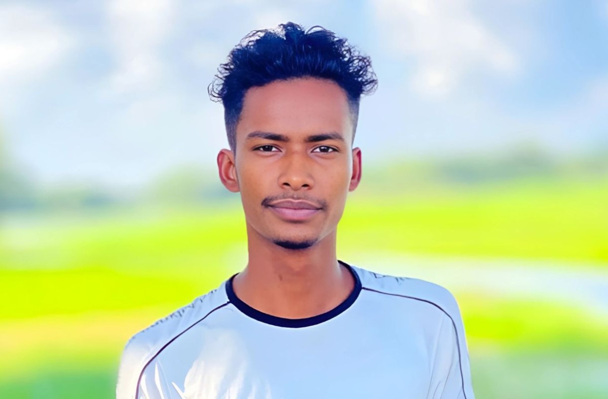 অটোরিকশার ভাড়া নিয়ে দ্বন্দ্বে বুকে রড ঢুকিয়ে রাজমিস্ত্রিকে খুন, অভিযুক্ত আটক