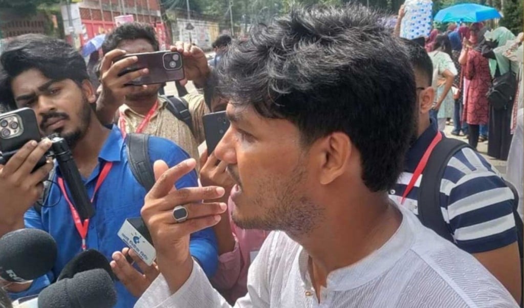 অনিয়মের অভিযোগ জানাতে নির্বাচন কমিশনে আবিদ 1757411822 অনিয়মের অভিযোগ জানাতে নির্বাচন কমিশনে আবিদ
