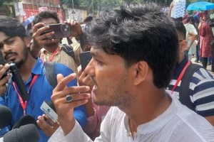 অনিয়মের অভিযোগ জানাতে নির্বাচন কমিশনে আবিদ