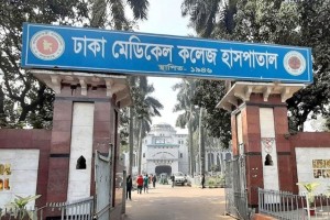 আগারগাঁওয়ে ফুটপাতে দোকান বসানো নিয়ে দুই পক্ষের সংঘর্ষে দোকানি নিহত