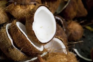 আজ বিশ্ব নারিকেল দিবস