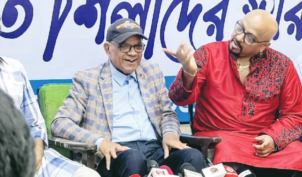 দেশে থাকলে ভিক্ষা করে খেতে হতো: আহমেদ শরীফ 4 আহমেদ শরীফ 1757306528 দেশে থাকলে ভিক্ষা করে খেতে হতো: আহমেদ শরীফ