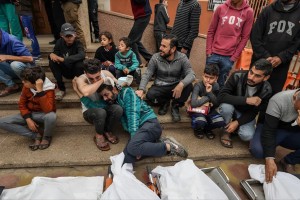 ইসরায়েলি হামলায় ২৪ ঘণ্টায় আরও ৭৫ ফিলিস্তিনি নিহত