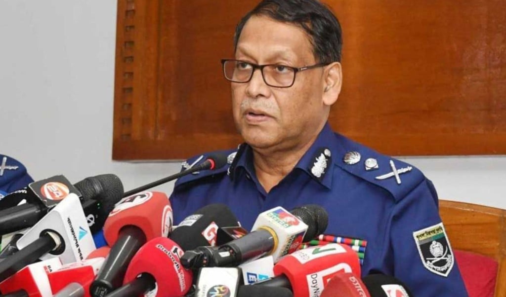 এখনও উদ্ধার হয়নি ১ হাজার ৩৫০ টি অস্ত্র : পুলিশের মহাপরিদর্শক 3 এখনো উদ্ধার হয়নি ১ হাজার ৩৫০টি অস্ত্র 1759226234 এখনও উদ্ধার হয়নি ১ হাজার ৩৫০ টি অস্ত্র : পুলিশের মহাপরিদর্শক