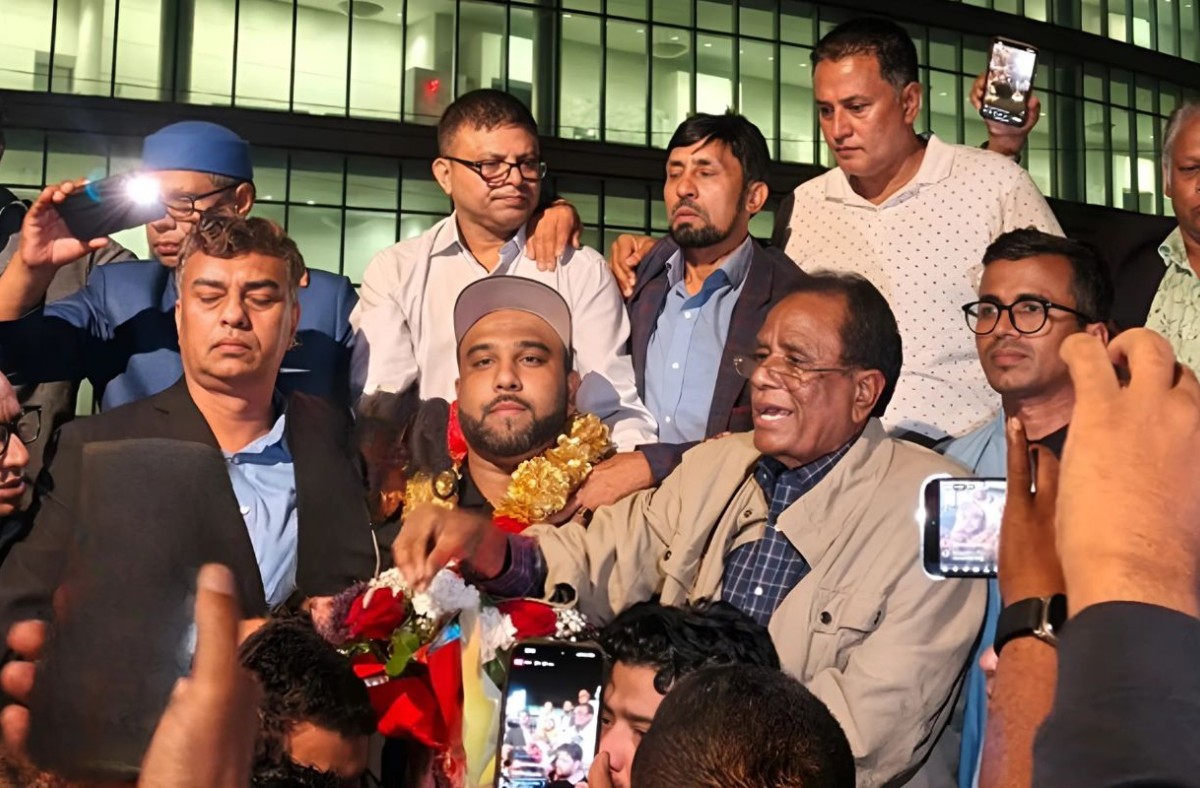 এনসিপি নেতা আখতারের ওপর ডিম নিক্ষেপকারী যুবলীগ নেতা জামিনে মুক্ত