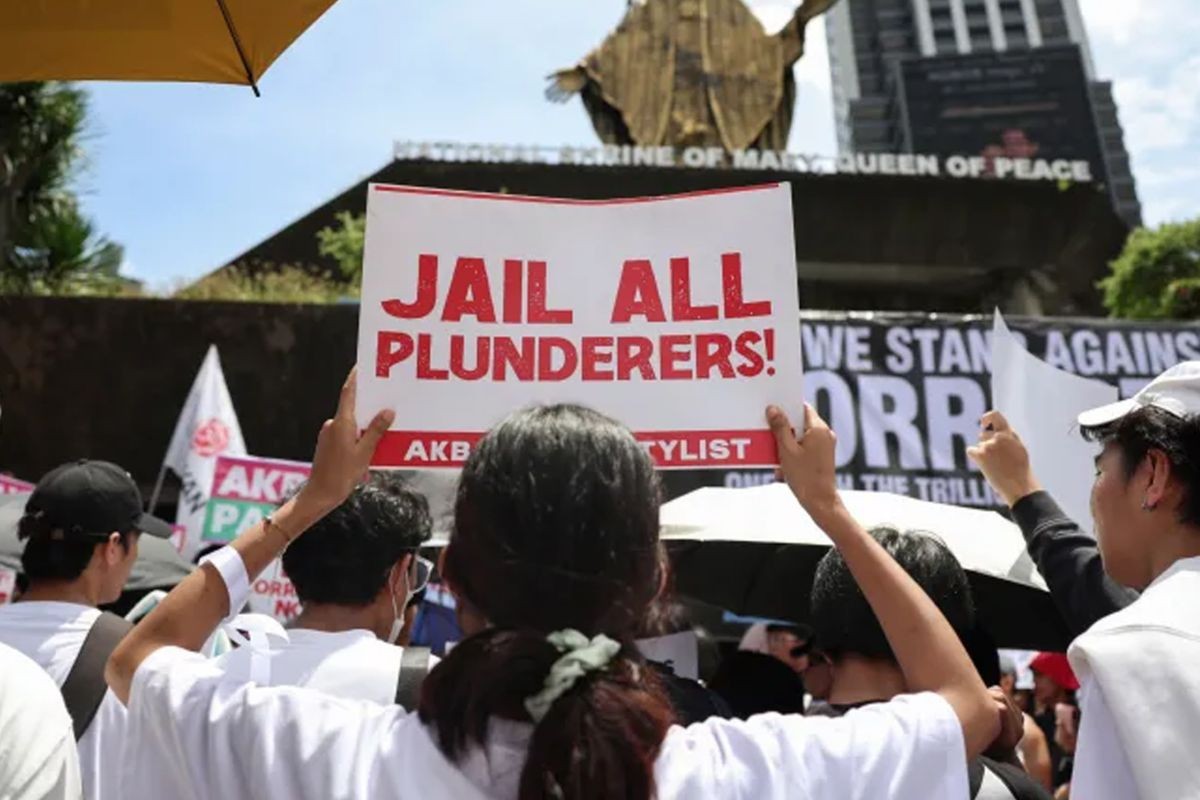 এবার বিক্ষোভে উত্তাল এশিয়ার আরেকটি দেশ ফিলিপিন্স