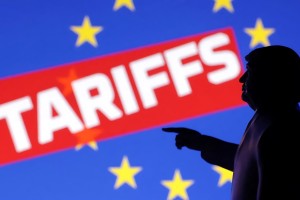 ওষুধ আমদানিতে ১০০% শুল্ক ঘোষণা ট্রাম্পের, বিপাকে ভারত