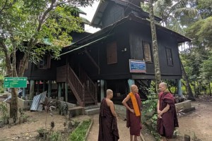 কক্সবাজারে বিহার থেকে বৌদ্ধভিক্ষুর ঝুলন্ত লাশ উদ্ধার