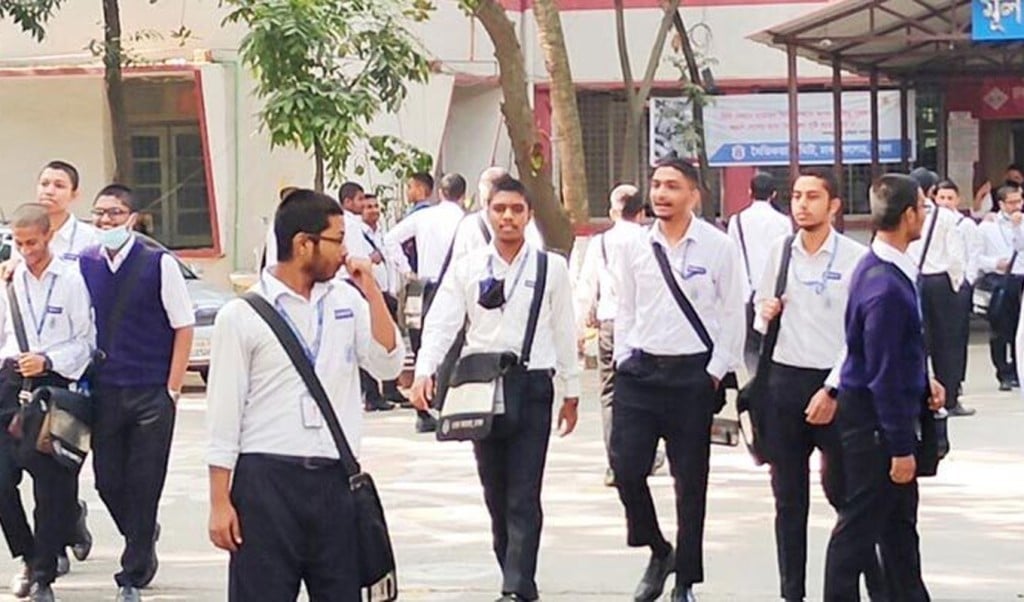 কলেজে ভর্তি শুরু সর্বোচ্চ ফি ৮৫০০ টাকা 1757225785 কলেজে ভর্তি শুরু, সর্বোচ্চ ফি ৮৫০০ টাকা
