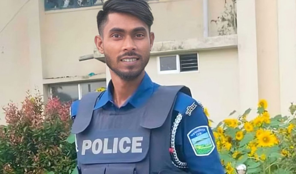 কোটা জালিয়াতিতে পুলিশে চাকরি স্ত্রীর সাথে কলহে তথ্য ফাঁস 1758605828 কোটা জালিয়াতিতে পুলিশে চাকরি, যেভাবে ফাঁস হলো