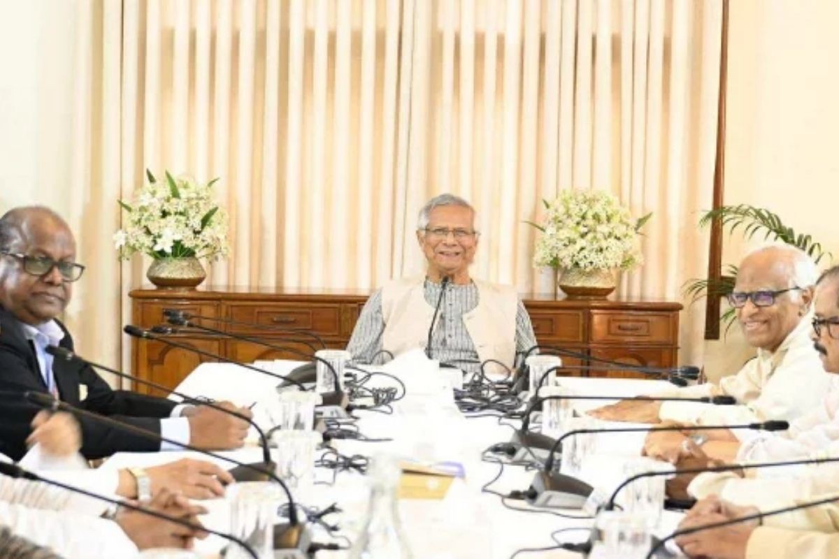 কোনো দেশ যেন নির্বাচনে থাবা মারার সুযোগ না পায়: প্রধান উপদেষ্টা