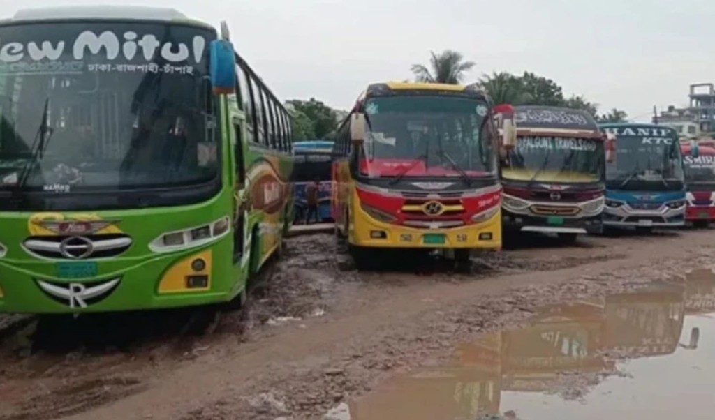 ৩ জেলা থেকে আজও বন্ধ রয়েছে বাস চলাচল 3 খোরাকি ভাতা দাবিতে ৩ জেলায় বাস বন্ধ 1759042314 ৩ জেলা থেকে আজও বন্ধ রয়েছে বাস চলাচল
