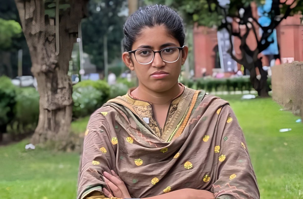 গভীর রাতে উমামার পোস্ট