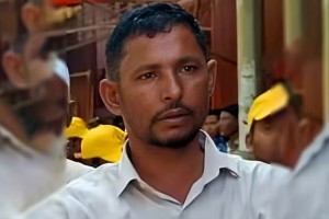 গভীর রাতে পান দোকানিকে গলা কেটে হত্যা, একজন আটক