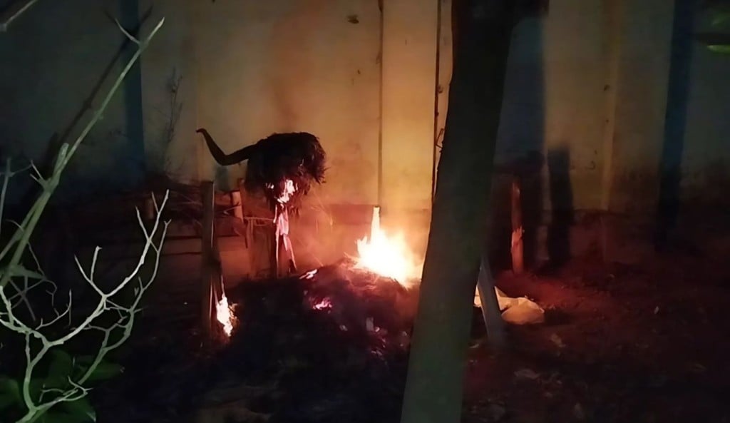 গাইবান্ধায় গভীর রাতে প্রতিমায় দুর্বৃত্তের আগুন 1756791242 গাইবান্ধায় গভীর রাতে প্রতিমায় আগুন