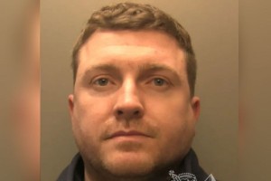 হোয়াটসঅ্যাপ চ্যাটের সূত্রে ধসে পড়ল কোটি টাকার মাদক সাম্রাজ্য