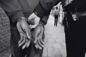 ‘সন্দেহজনকভাবে ঘোরাঘুরি’ করায় মার্কিন নাগরিক গ্রেপ্তারের পর কারাগারে