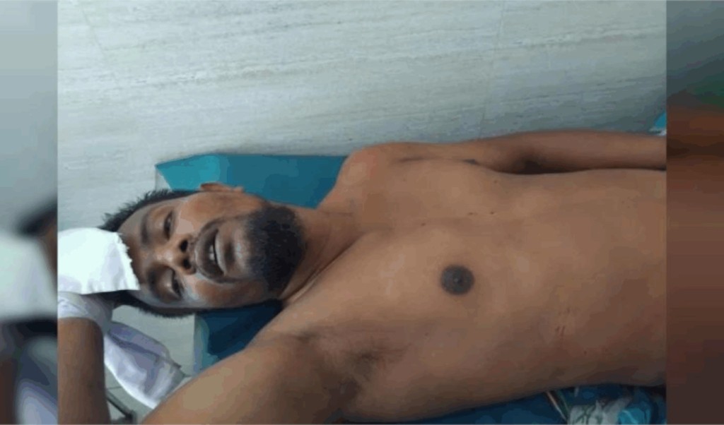 ঘুমের মধ্যে স্বামীর হাত-পা বেঁধে গোপনাঙ্গ কেটে দিলেন স্ত্রী 3 ঘুমের মধ্যে স্বামীর হাত পা বেঁধে গোপনাঙ্গ কেটে দিলেন স্ত্রী 1758815818 ঘুমের মধ্যে স্বামীর হাত-পা বেঁধে গোপনাঙ্গ কেটে দিলেন স্ত্রী