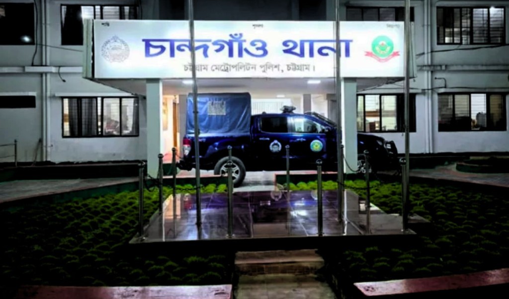 চট্টগ্রামে নিজ বাসায় প্রবাসী খুন, স্ত্রীসহ আটক ২ জন 3 চট্টগ্রামে নিজ বাসায় প্রবাসী খুন স্ত্রীসহ আটক ২ জন 1757309914 চট্টগ্রামে নিজ বাসায় প্রবাসী খুন, স্ত্রীসহ আটক ২ জন
