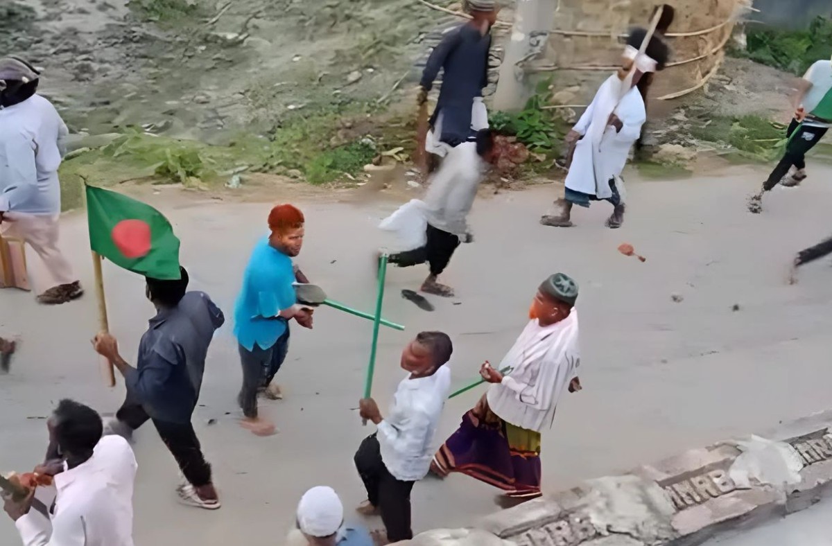 চট্টগ্রামে বিএনপি-জামায়াত সংঘর্ষে পরিস্থিতি থমথমে, সতর্ক অবস্থানে পুলিশ