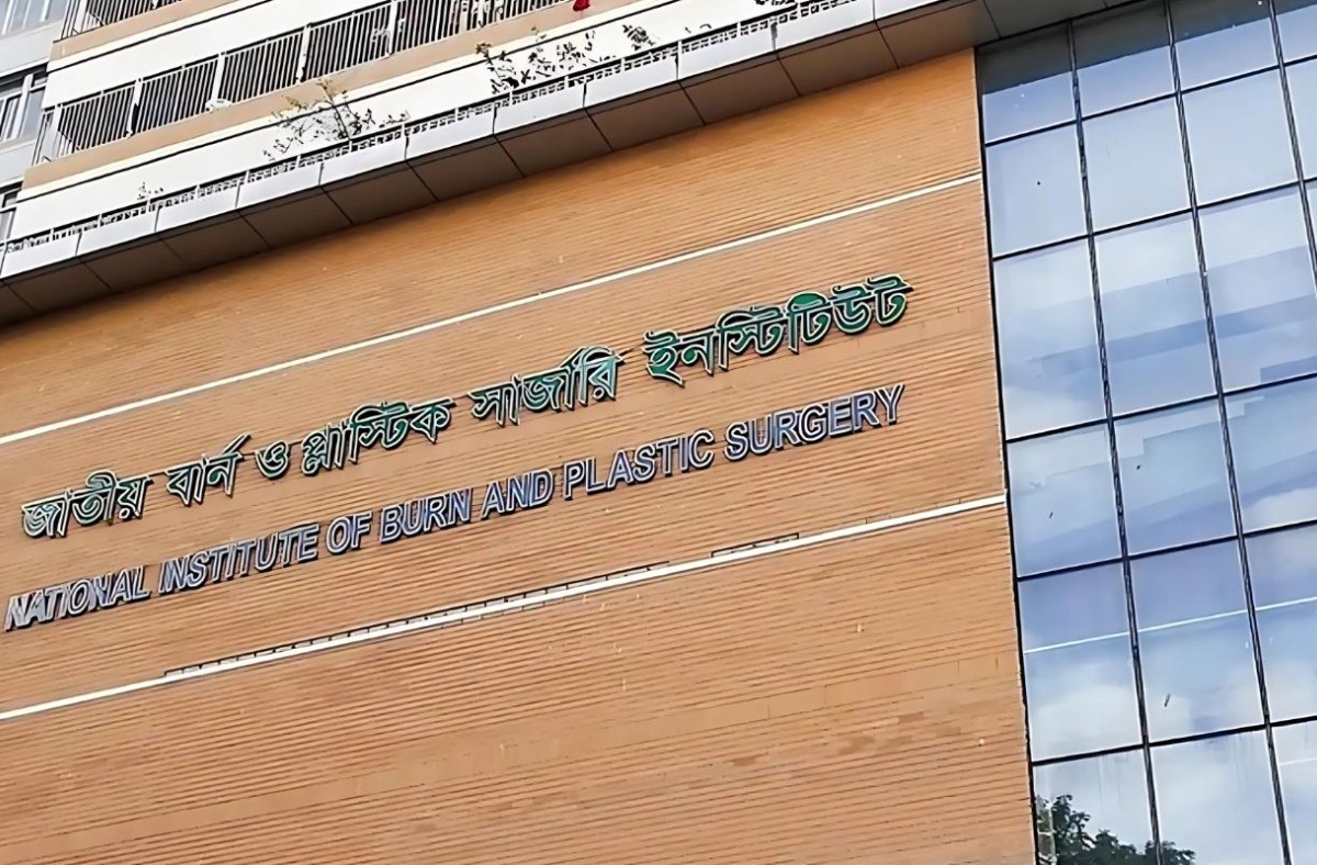 চট্টগ্রামে সিলিন্ডার বিস্ফোরণে নিহতের সংখ্যা বেড়ে ৩
