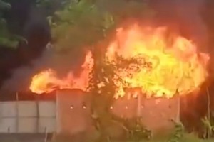 চট্টগ্রামে সিলিন্ডারের গুদামে বিস্ফোরণ, দগ্ধ ১০