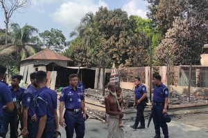 চার মাজারে ভাঙচুরের ঘটনায় পুলিশের মামলা, এলাকায় নিরাপত্তা জোরদার