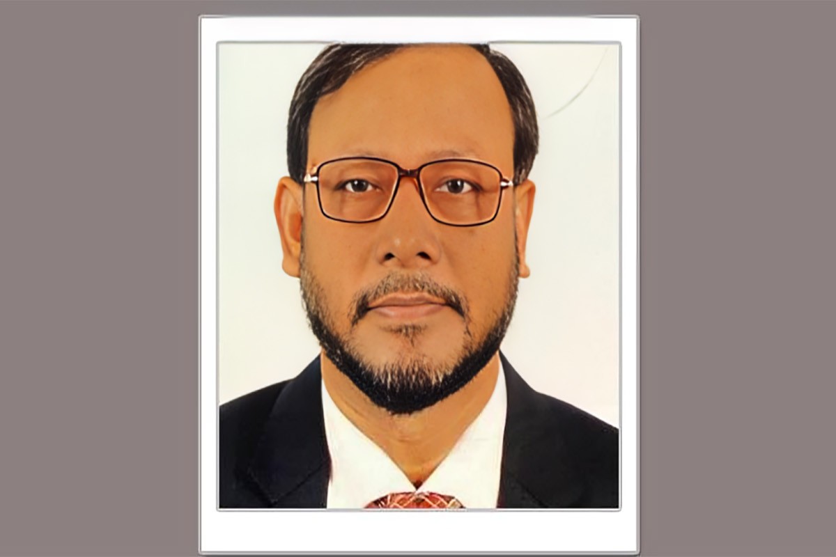 কলেজ ছাত্রীকে ওড়না ছাড়া দেখতে চান অধ্যক্ষ, স্ক্রিনশট ভাইরাল