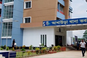 ছেলেকে মারধরের প্রতিবাদ করায় মাকে পিটিয়ে হত্যা, আহত ৬