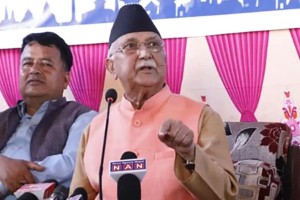 জনসম্মুখে নেপালের ক্ষমতাচ্যুত প্রধানমন্ত্রী অলি, বললেন ‘পালাবেন না’