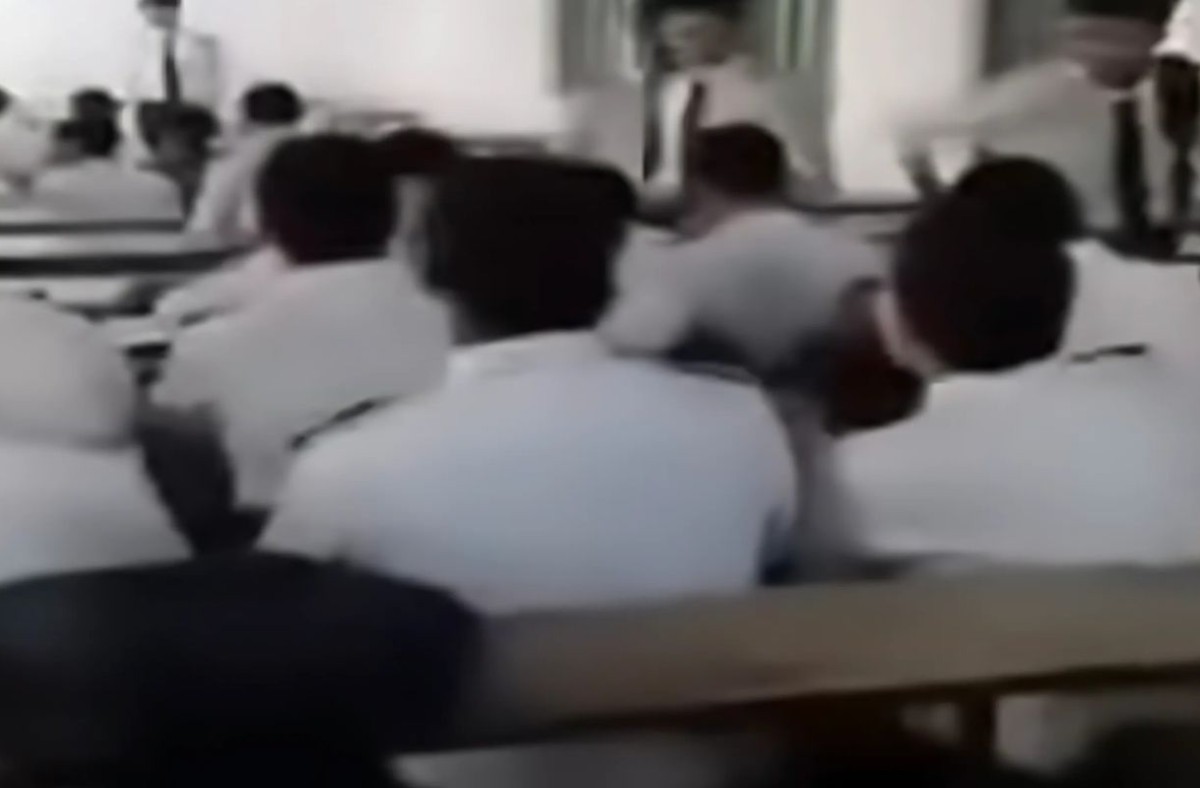 জয় বাংলা স্লোগানে শিক্ষার্থীদের উল্লাস, ভিডিও ভাইরাল