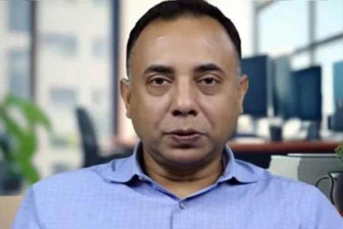 ‘যখন শিকলবন্দি বাংলাদেশিদের নামানো হলো, দেখলাম অপমানের এক কোরিওগ্রাফি’
