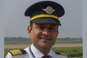 জেদ্দায় আটক বাংলাদেশি পাইলট