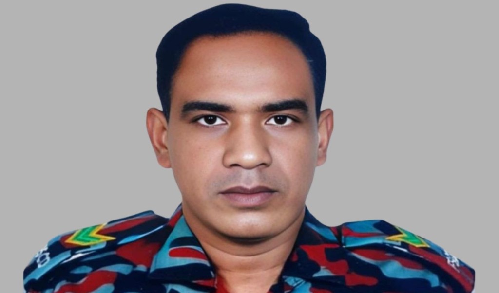 টঙ্গীতে আগুন নেভাতে গিয়ে দগ্ধ ফায়ার ফাইটারের মৃত্যু 3 টঙ্গীতে আগুন নেভাতে গিয়ে দগ্ধ ফায়ার ফাইটারের মৃত্যু 1758625129 টঙ্গীতে আগুন নেভাতে গিয়ে দগ্ধ ফায়ার ফাইটারের মৃত্যু