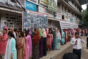 ডাকসু নির্বাচনে টিএসসি কেন্দ্রে ১ ঘণ্টায় কত ভোট পড়ল?
