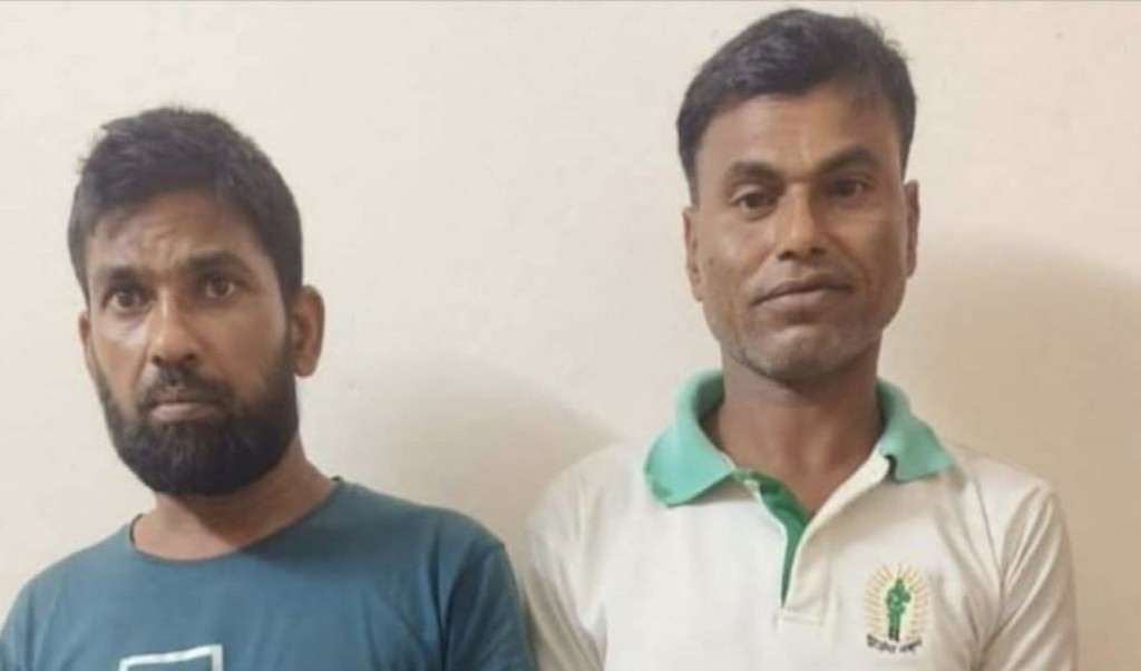 ডিবি পুলিশ পরিচয়ে চাঁদাবাজির চেষ্টা, দুজন গ্রেপ্তার 3 ডিবি পুলিশ পরিচয়ে চাঁদাবাজির চেষ্টা দুজন গ্রেপ্তার 1758643170 ডিবি পুলিশ পরিচয়ে চাঁদাবাজির চেষ্টা, দুজন গ্রেপ্তার