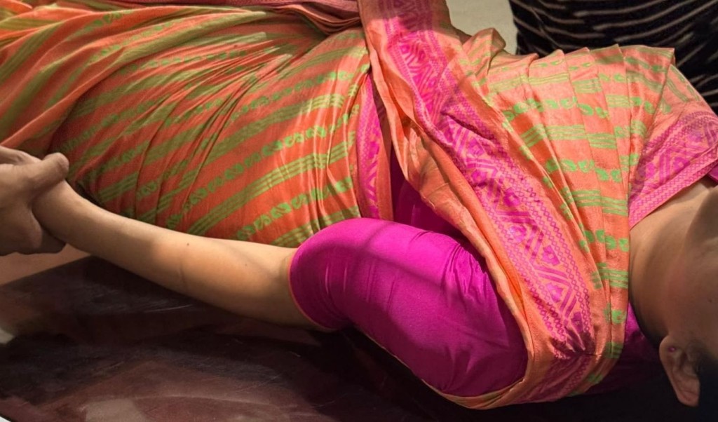 ঢাকার আকাশে তীব্র ঝাঁকুনিতে হাত ভাঙল বিমানের কেবিন ক্রুর 4 ঢাকার আকাশে তীব্র ঝাঁকুনিতে হাত ভাঙল বিমানের কেবিন ক্রুর 1758295150 ঢাকার আকাশে তীব্র ঝাঁকুনিতে হাত ভাঙল বিমানের কেবিন ক্রুর