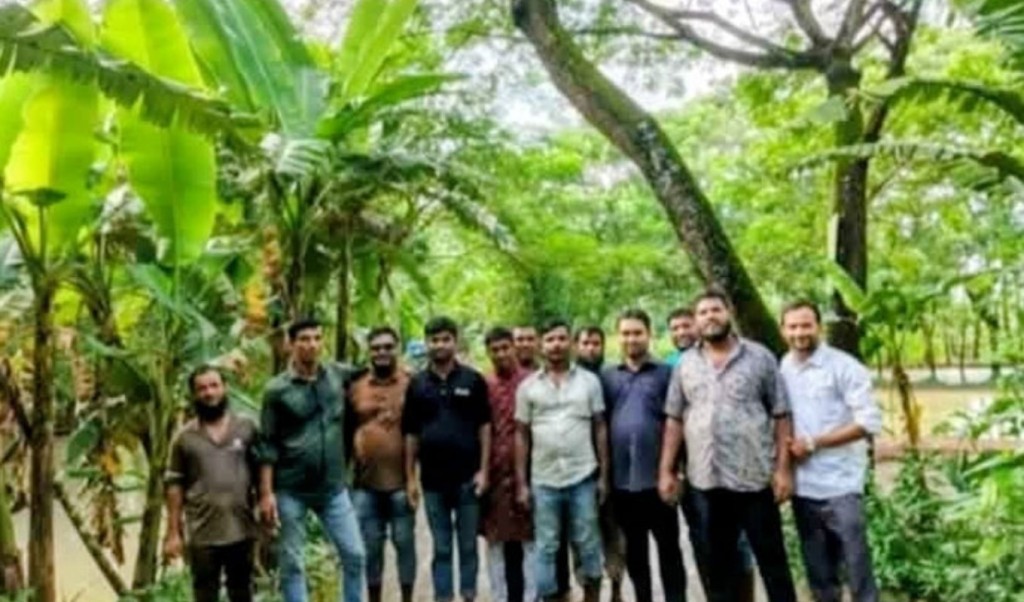 দাওয়াত না দেওয়ায় মাদ্রাসার সব খাবার খেয়ে গেলেন বিএনপির নেতা-কর্মীরা 3 দাওয়াত না দেওয়ায় মাদ্রাসার সব খাবার খেয়ে গেলেন বিএনপির নেতা কর্মীরা 1757943573 দাওয়াত না দেওয়ায় মাদ্রাসার সব খাবার খেয়ে গেলেন বিএনপির নেতা-কর্মীরা