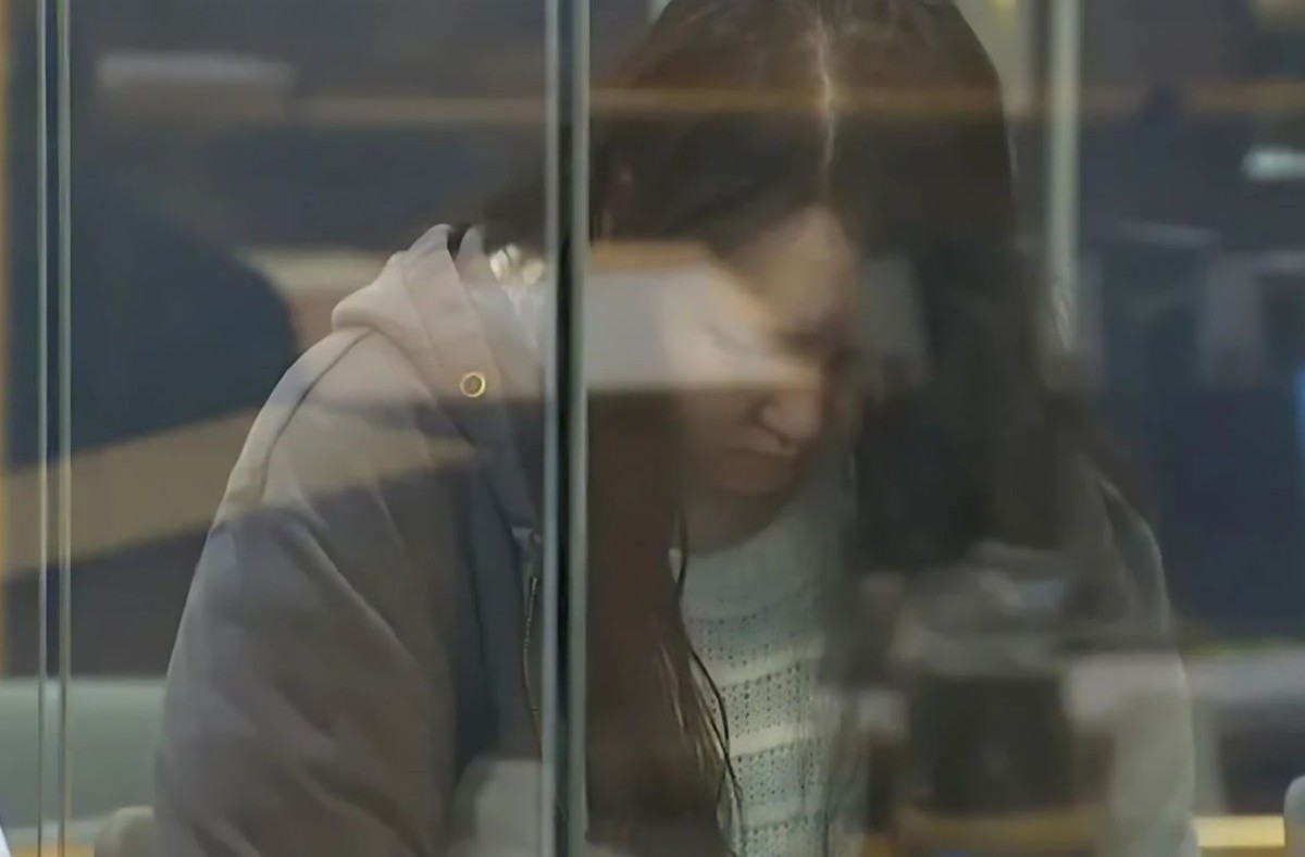 দুই সন্তানকে হত্যার পর লাশ লুকিয়েছিলেন স্যুটকেসে