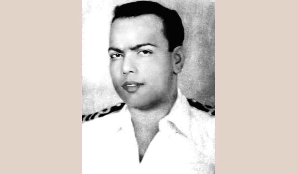 দেশপ্রেমের উজ্জ্বল প্রতীক 1758172996 লে. কমান্ডার মোয়াজ্জেম হোসেন: দেশপ্রেমের উজ্জ্বল প্রতীক