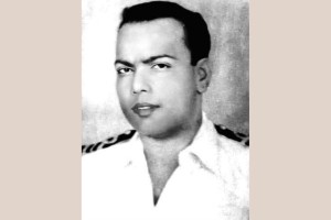লে. কমান্ডার মোয়াজ্জেম হোসেন: দেশপ্রেমের উজ্জ্বল প্রতীক