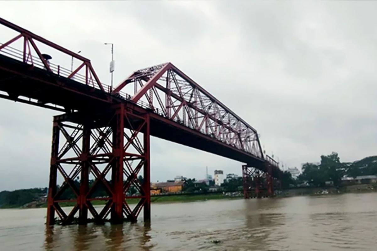 দেশে বাড়ছে নদীর জলস্তর, তিন স্টেশনের পানি বিপদসীমার ওপরে