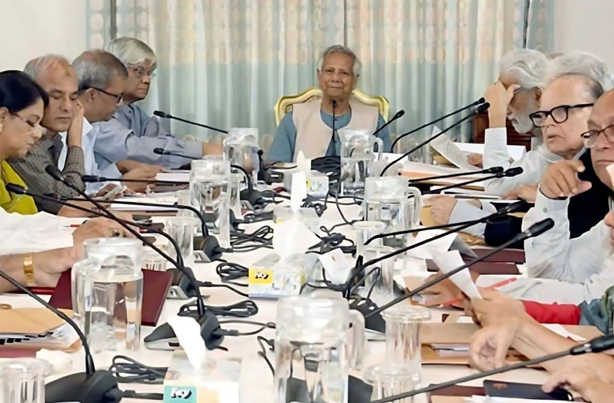দ্বিধা-সমন্বয়হীনতায় অন্তর্বর্তী সরকার