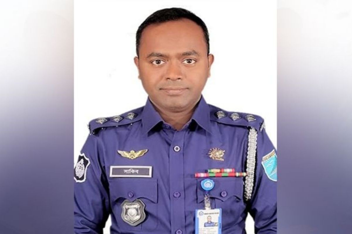 ধর্ষণ মামলার আসামি এএসপি, তদন্তে হস্তক্ষেপের অভিযোগৎ