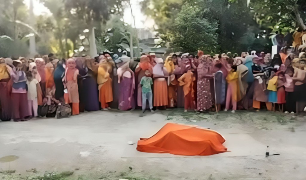 নওগাঁয় নিখোঁজ স্কুলছাত্রীর মরদেহ উদ্ধার প্রাথমিকভাবে হত্যা বলে ধারণা 1757219396 নওগাঁয় ডোবা থেকে নিখোঁজ স্কুলছাত্রীর মরদেহ উদ্ধার