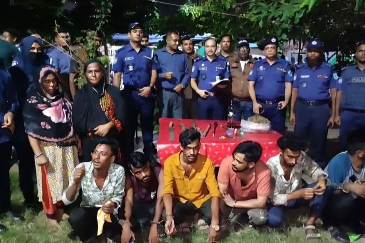 নারায়ণগঞ্জের জিমখানায় বিশেষ অভিযানে ২৪ জন গ্রেপ্তার