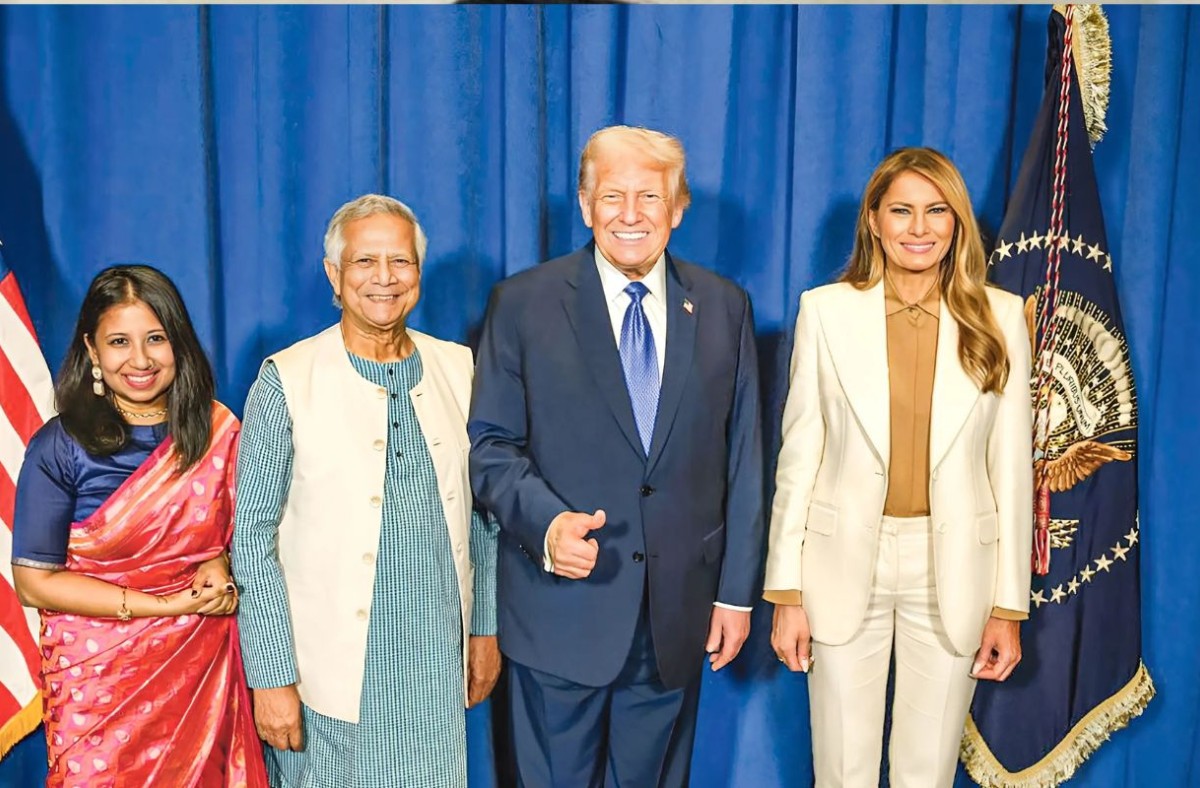 নিজেকে একটু আবুল আবুল মনে হচ্ছে!