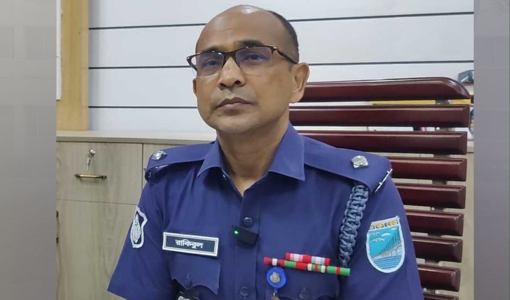 নুরাল পাগলার দরবারে হামলা: গোয়ালন্দ ঘাট থানার ওসির ব্যাপারে নতুন সিদ্ধান্ত 3 নুরাল পাগলার দরবারে হামলা গোয়ালন্দ ঘাট থানার ওসির ব্যাপারে নতুন সিদ্ধান্ত 1757687394 নুরাল পাগলার দরবারে হামলা: গোয়ালন্দ ঘাট থানার ওসির ব্যাপারে নতুন সিদ্ধান্ত