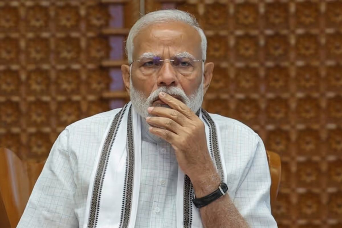 নেপালের পরিস্থিতি দেখে দুশ্চিন্তায় মোদী