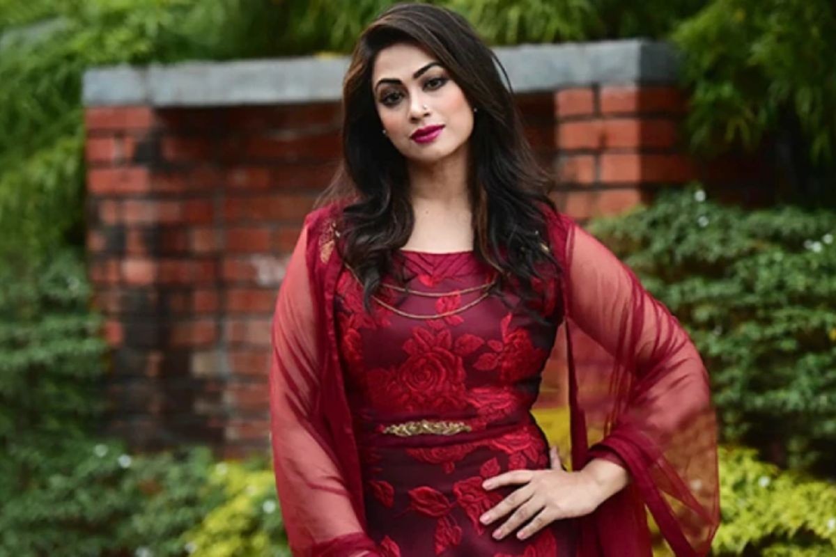 দুঃখ প্রকাশ করে ক্ষমা চাইলেন চিত্রনায়িকা পপি